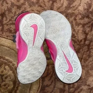 Limited Edition 2013 Lebron James Nike Zoom Sneakers Soldier 7 Think Pink Sz 9 Nike | Shoes | Limited Edition 23 Lebron James Nike Zoom  main image 4